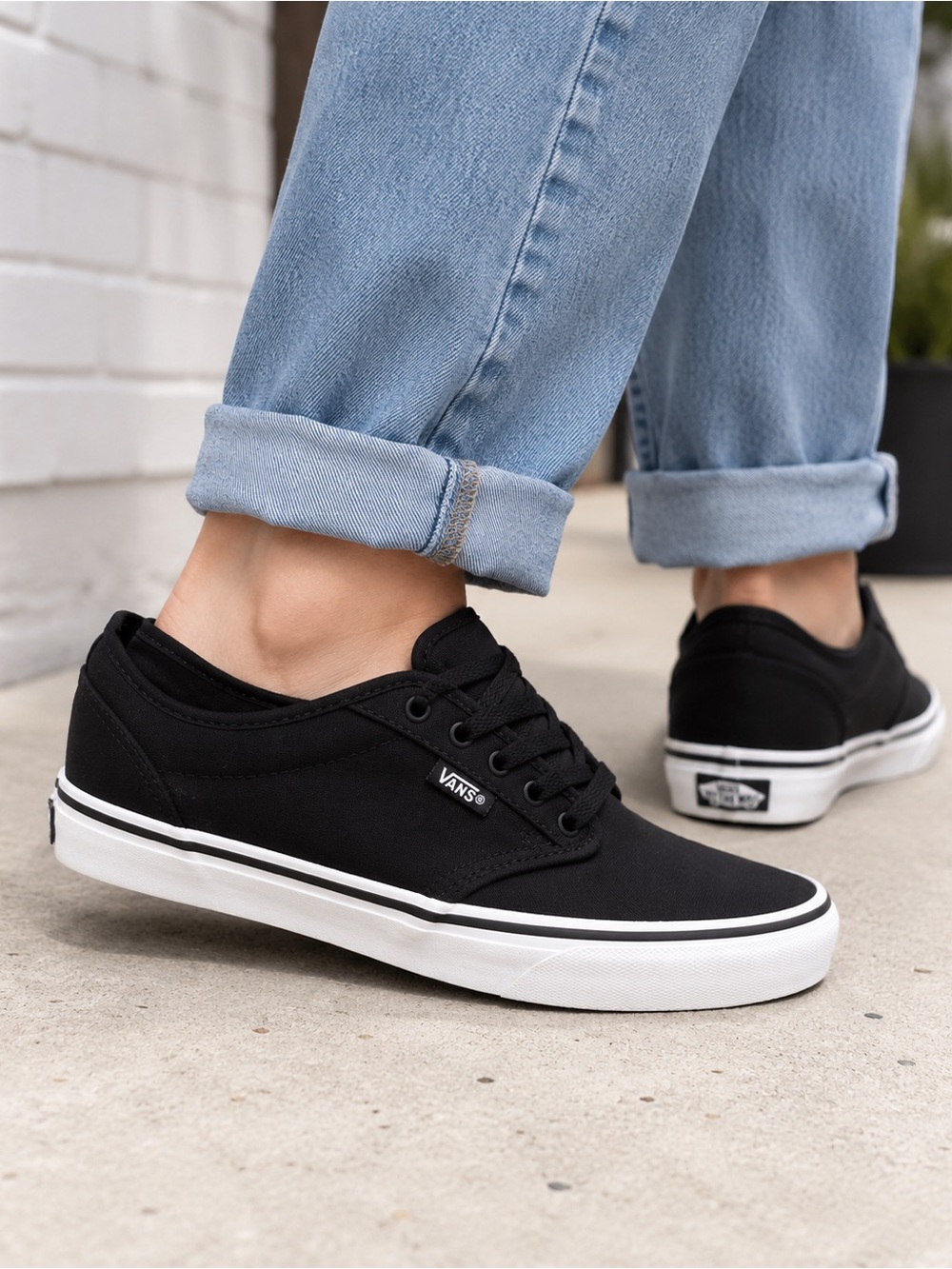 Vans Atwood Black White Canvas Sneakers Youth Size 3.5 NWT With Box